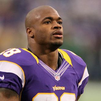 MINNEAPOLIS, MN - DECEMBER 30: Adrian Peterson #28 of the Minnesota Vikings warms up prior to a game against the Green Bay Packers g on December 30, 2012 at Mall of America Field at the Hubert H. Humphrey Metrodome in Minneapolis, Minnesota. (Photo by Andy Clayton King/Getty Images)