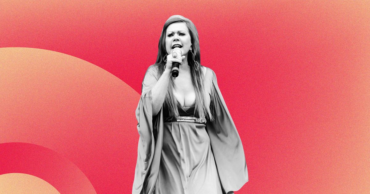 Kate Pierson on the B-52's, Love Shack, & Choosing Singles - Vimarsana News