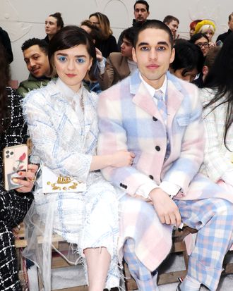 Check out Maisie Williams' all-white outfit for best friend Sophie