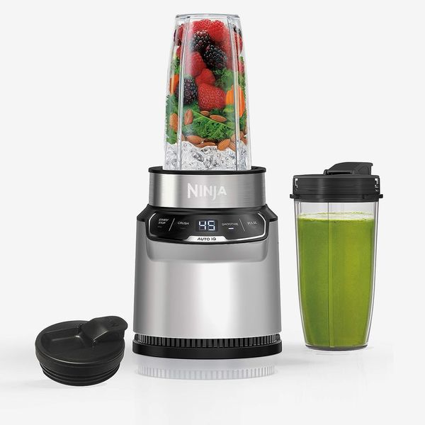 Ninja Nutri-Blender Pro with Auto-iQ and To-Go Cups & Spout Lids