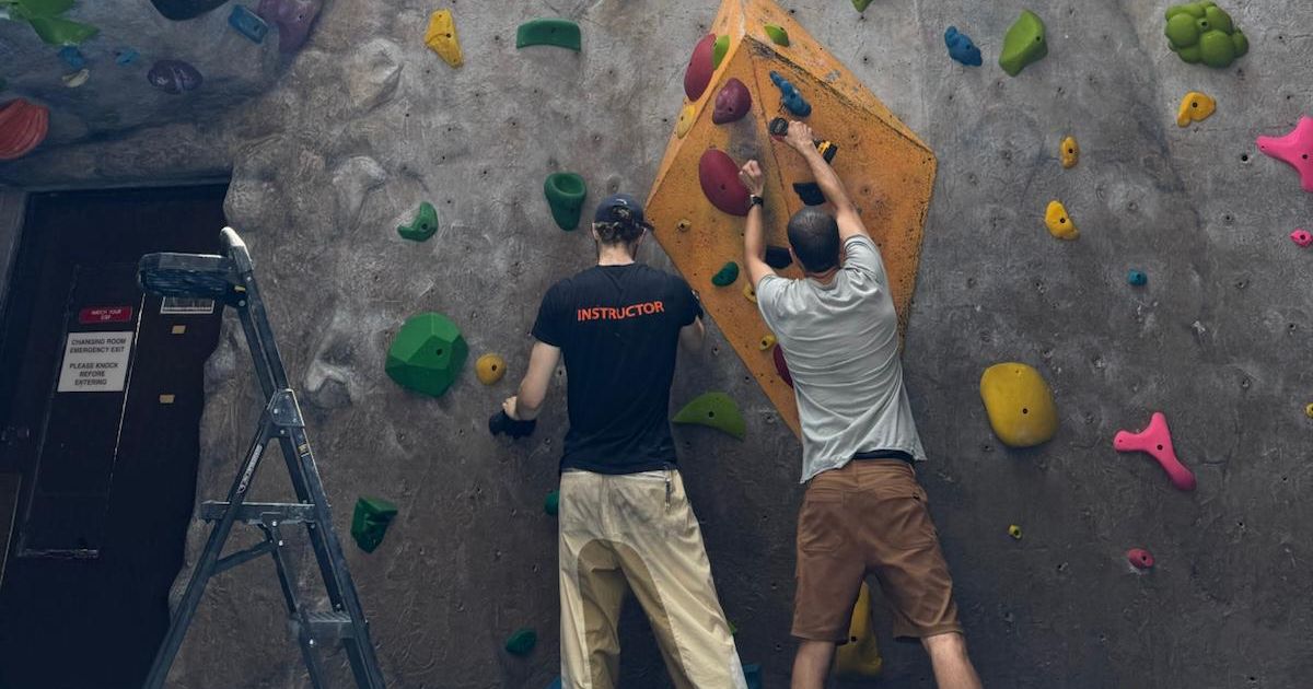 NYC’s Oldest, Cheapest, and Weirdest Climbing Gym Is Closing