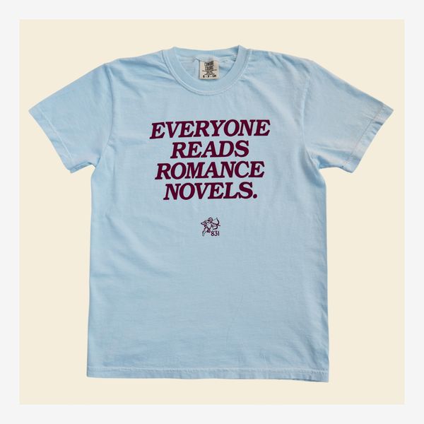 831 Stories Everyone Reads Romance Novels T-Shirt