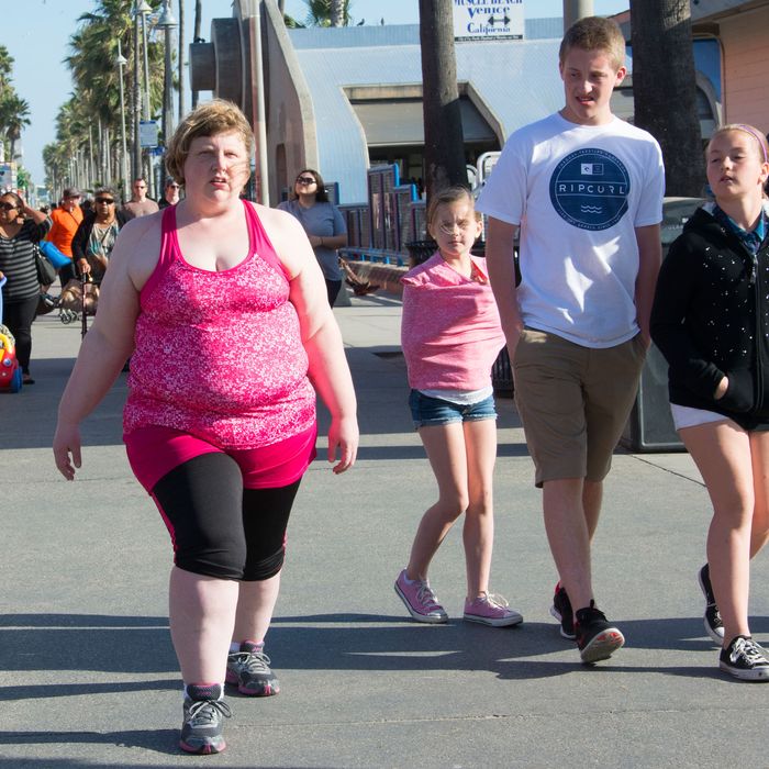 The Photographer Who Captures Fat Shaming On Camera