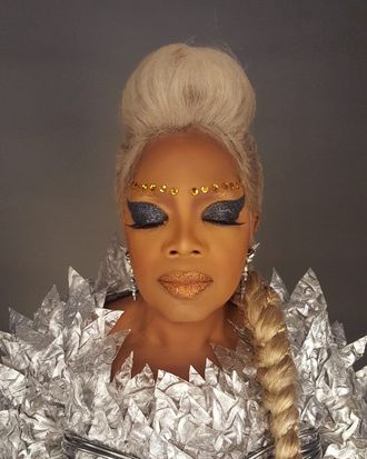 Oprah in A Wrinkle in Time