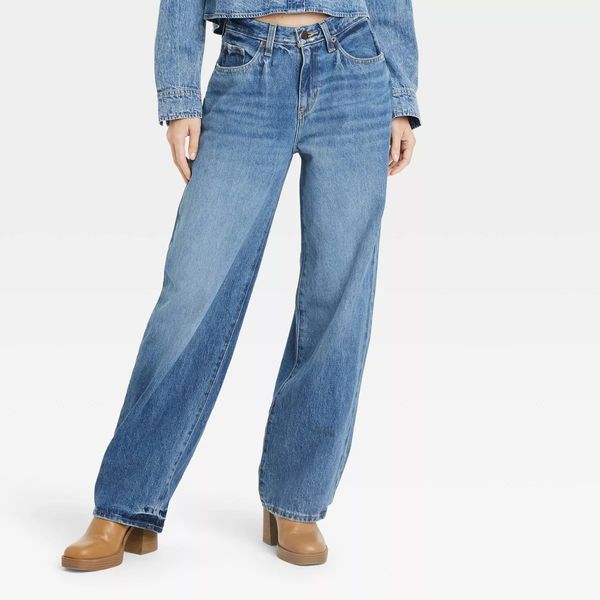 Universal Thread Women's Mid-Rise ’90s Baggy Jeans