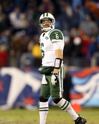 NASHVILLE, TN - DECEMBER 17: Quarterback Mark Sanchez #6 of the New York Jets walks off the field after a play in the fourth quarter against the Tennessee Titans at LP Field on December 17, 2012 in Nashville, Tennessee. (Photo by Andy Lyons/Getty Images)