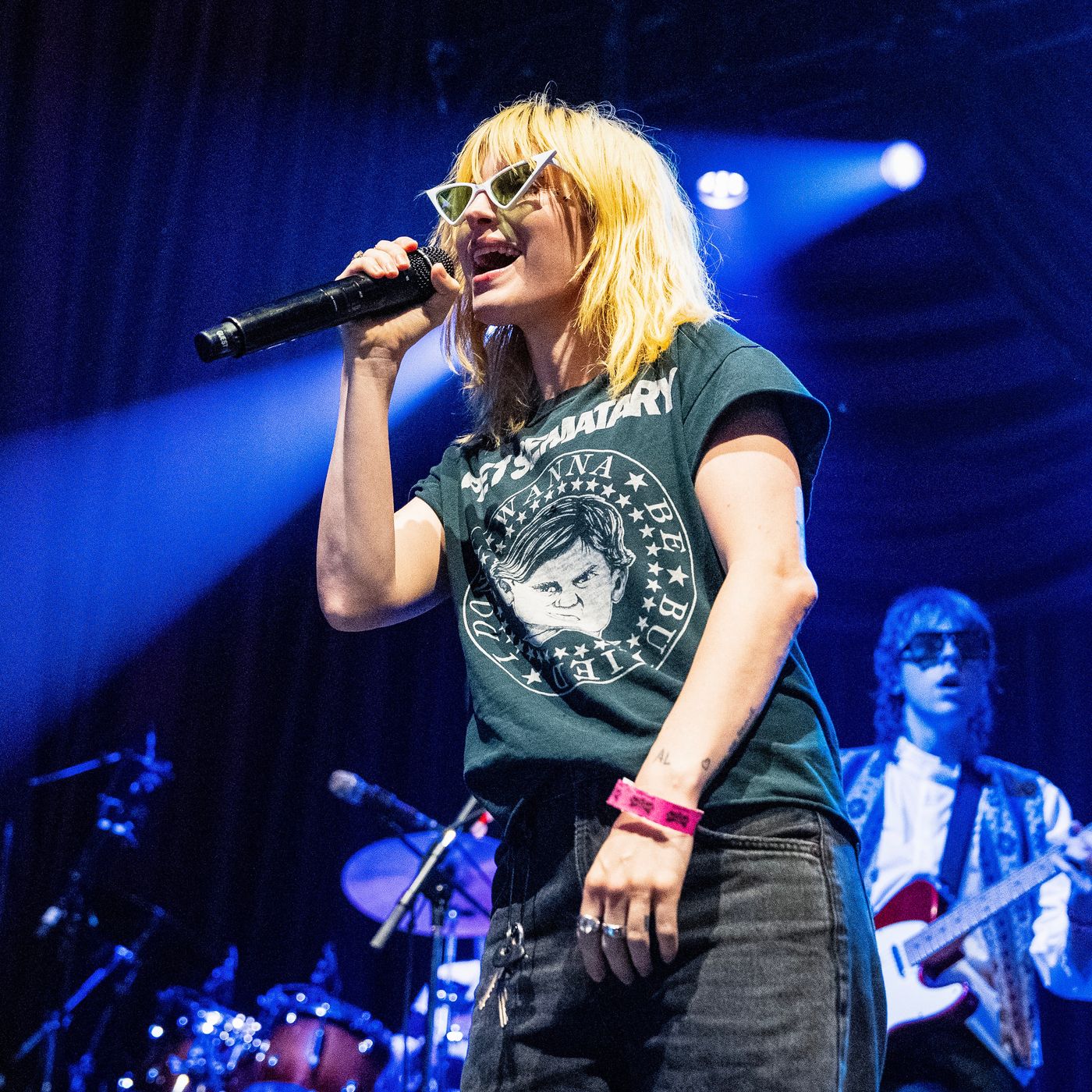 Hayley Williams Releases 17 New Songs on Her Website, image size:1400x1400