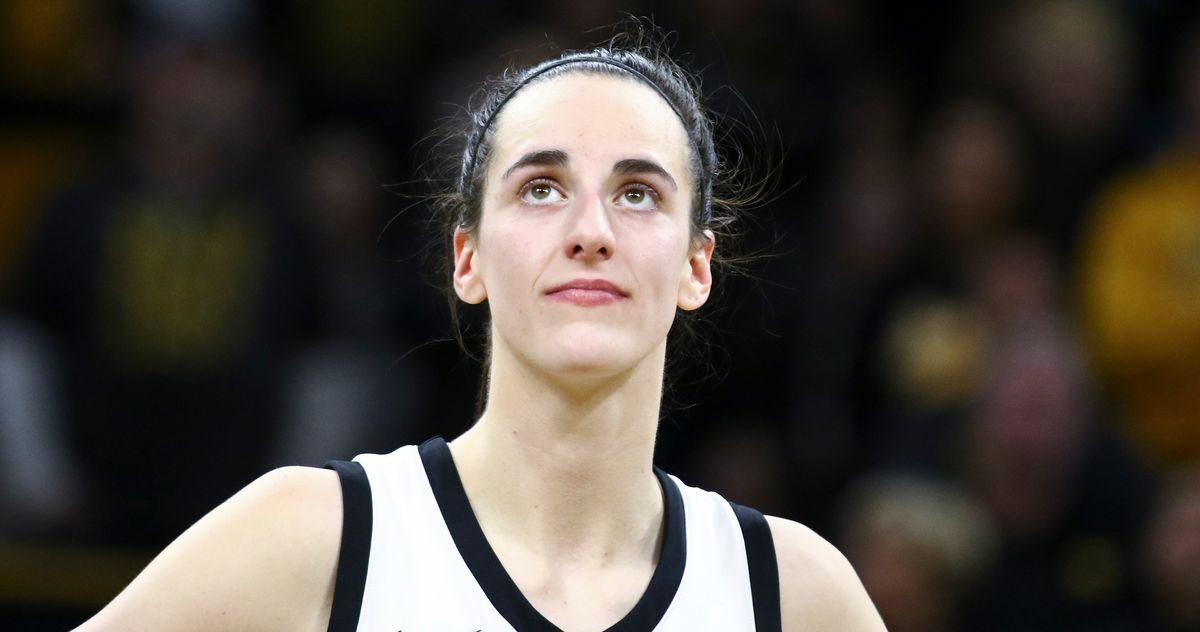 Caitlin Clark Declares for the 2024 WNBA Draft