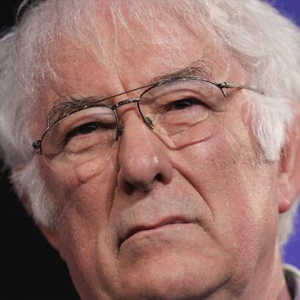 Poet Seamus Heaney reads from his new book of poetry, District and Circle, at the Guardian Hay Festival on May 29, 2006 in Hay-On-Wye, England.