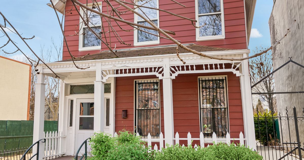 Wood country house gentrifying bed stuy