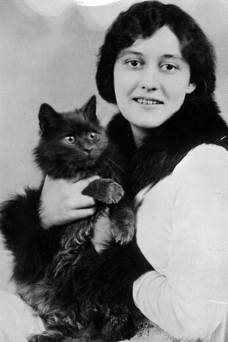 The 50 Most Fabulous (and Famous) Cat Ladies of All Time