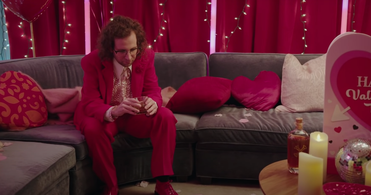 Kyle Mooney Cut for Time ‘SNL’ Sketch Has Spanks