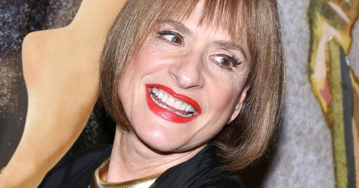 派蒂·盧波恩（Patti LuPone），壞蛋，沒收了一名劇院觀眾在演出期間發短信的手機