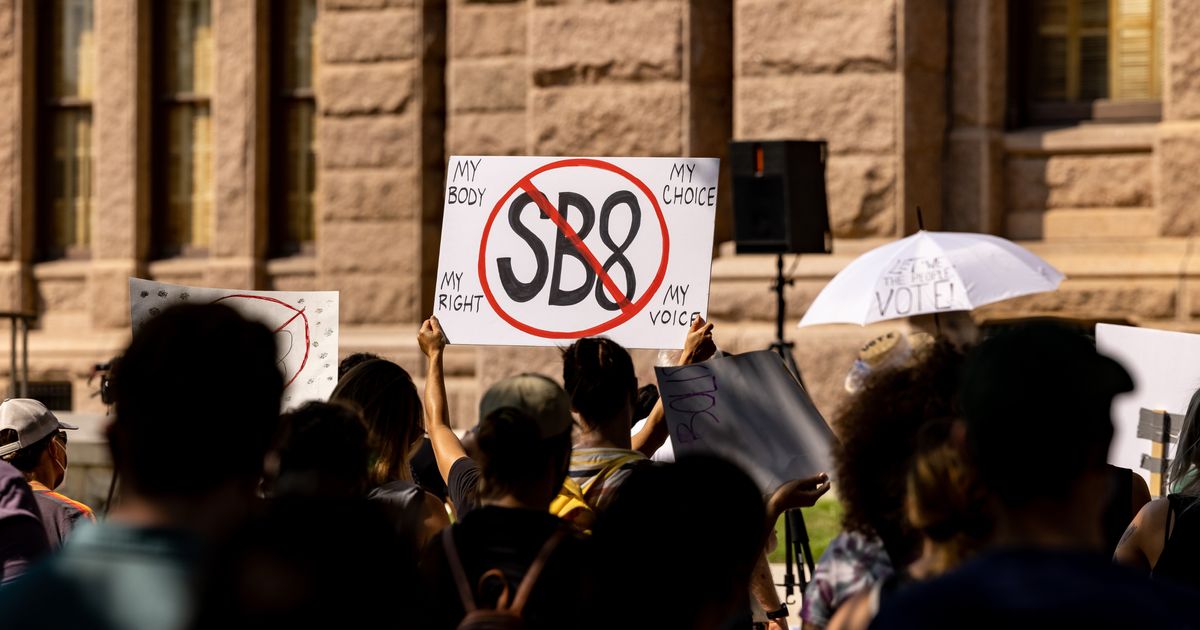 Federal Appeals Court Reinstates Texas Abortion Ban