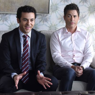 THE GRINDER: L-R: Mary Elizabeth Ellis, Fred Savage and Rob Lowe in the 