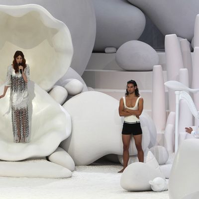 Best fashion show moment of the spring 2012 season.