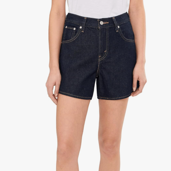 Levi's Cinch Mid-Thigh Women's Shorts