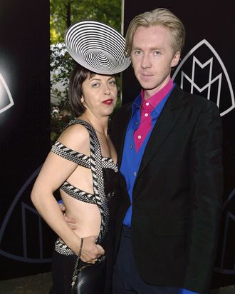 isabella blow philip treacy