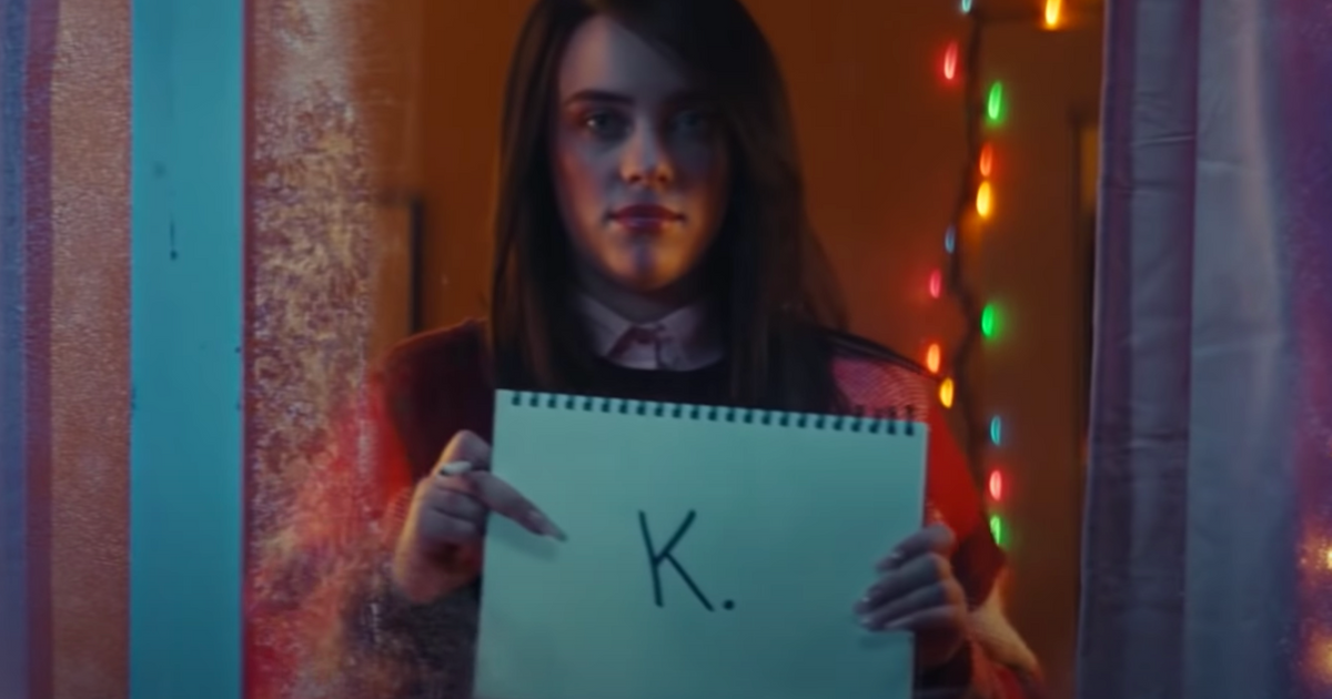 Billie Eilish and Kate McKinnon Star in SNL’s Creepiest Christmas Ad – Vulture