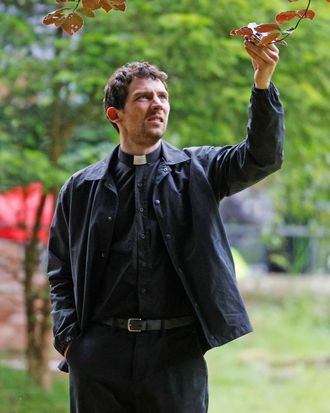 EXCLUSIVE: From The Crown To The Clergy! Josh O’Connor Takes On The Role Of A Vicar As He Films Scenes With Glenn Close For the new ‘Knives Out’ movie. - 11 Jun 2024