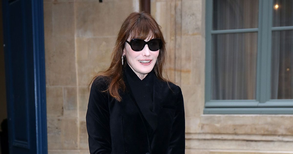 Being First Lady Really Put a Damper on Carla Bruni’s Cosmetics Contracts