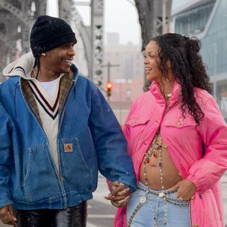Pregnant Rihanna and A$AP Rocky Shop in Style at L.A. Kids Store