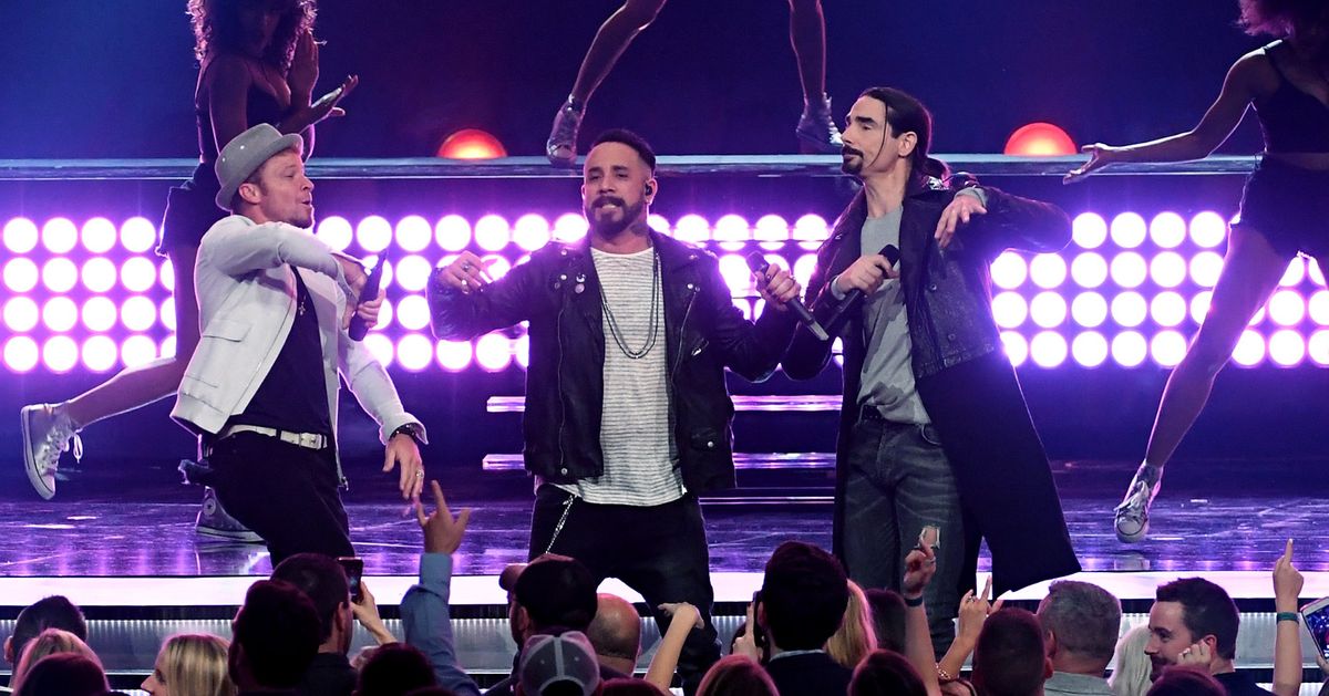 Watch The Backstreet Boys Perform at the ACM Awards