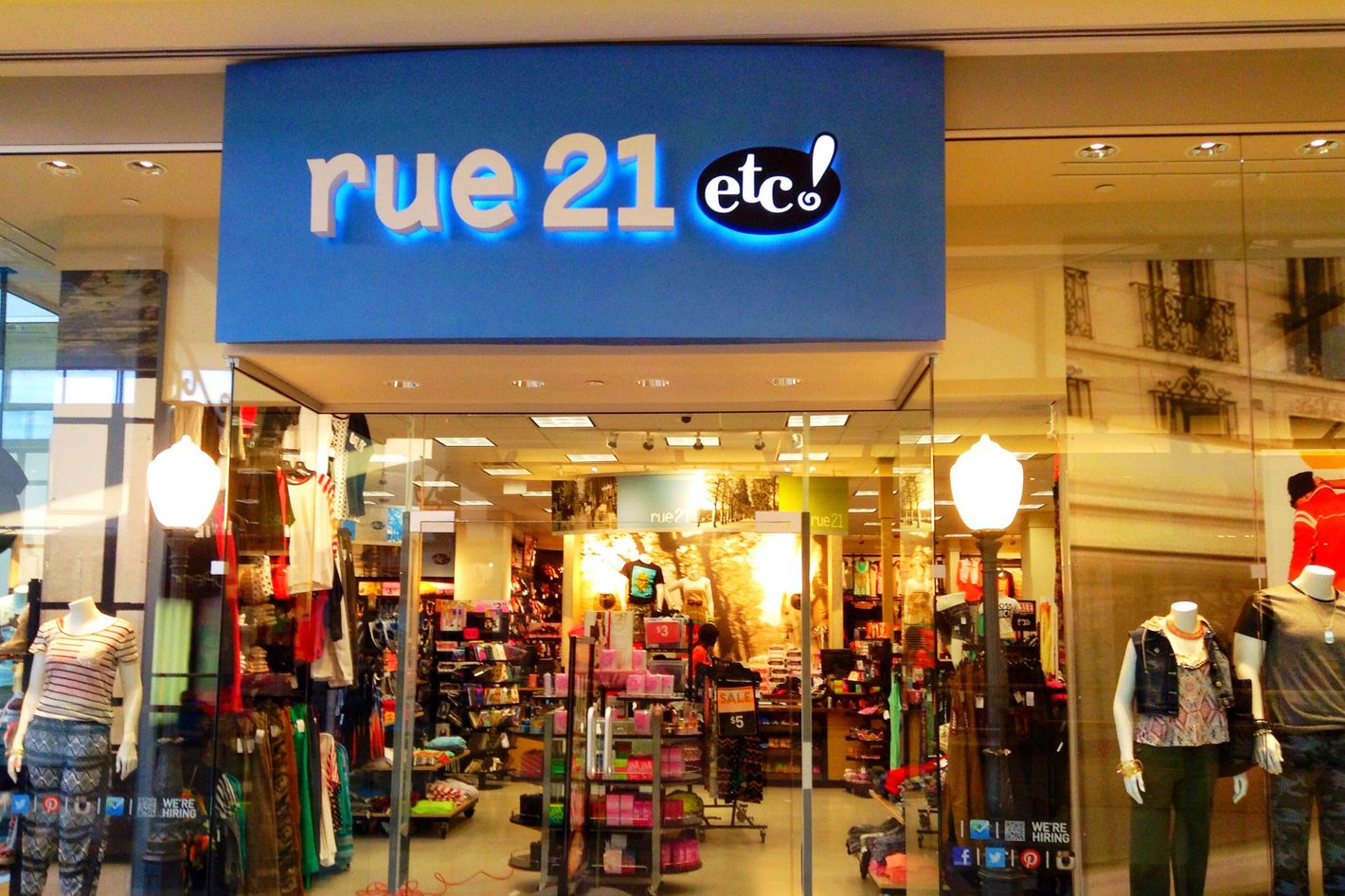 Rue 21 Closing Hundreds of Stores