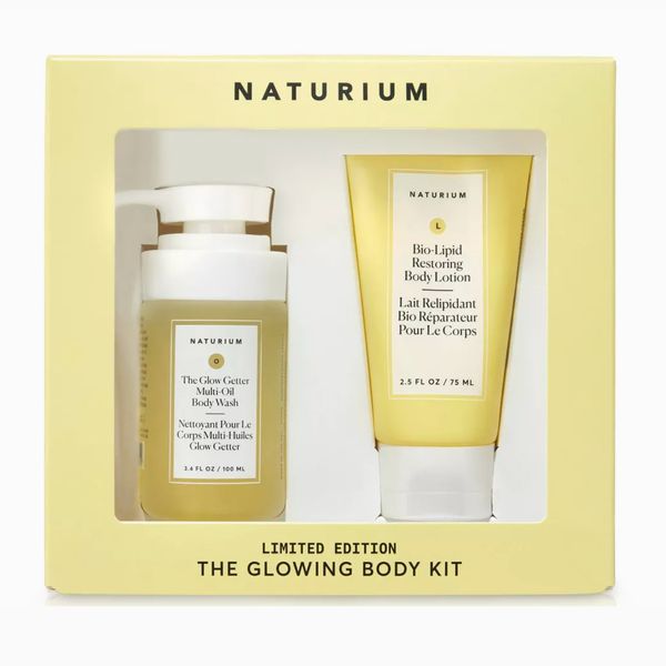 Naturium Glowing Body Holiday 23' Skincare Gift Set
