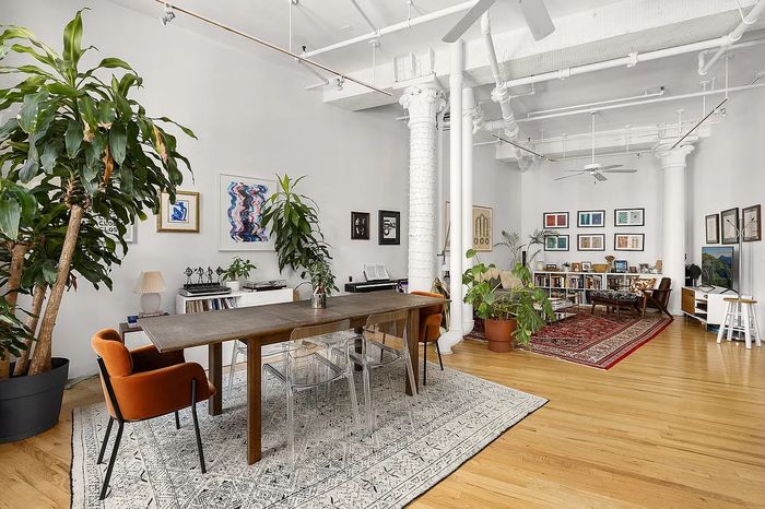 6 Varick Street