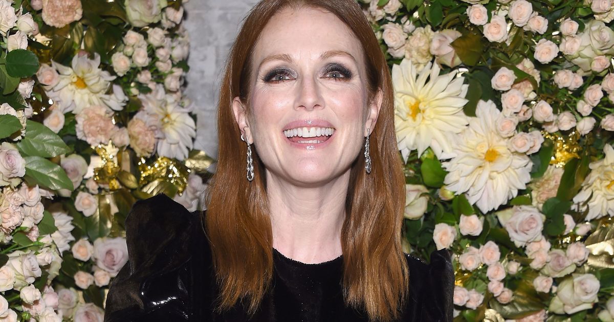 從字面上看，朱利安·摩爾（Julianne Moore）將帶領您進入女權主義者的未來，因為她在玩Gloria Steinem