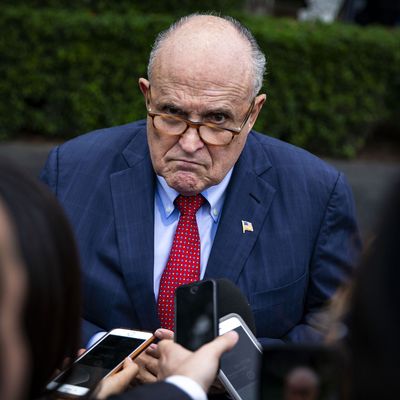 Report: Trump Privately Bullies Giuliani, Who Can't Quit Him