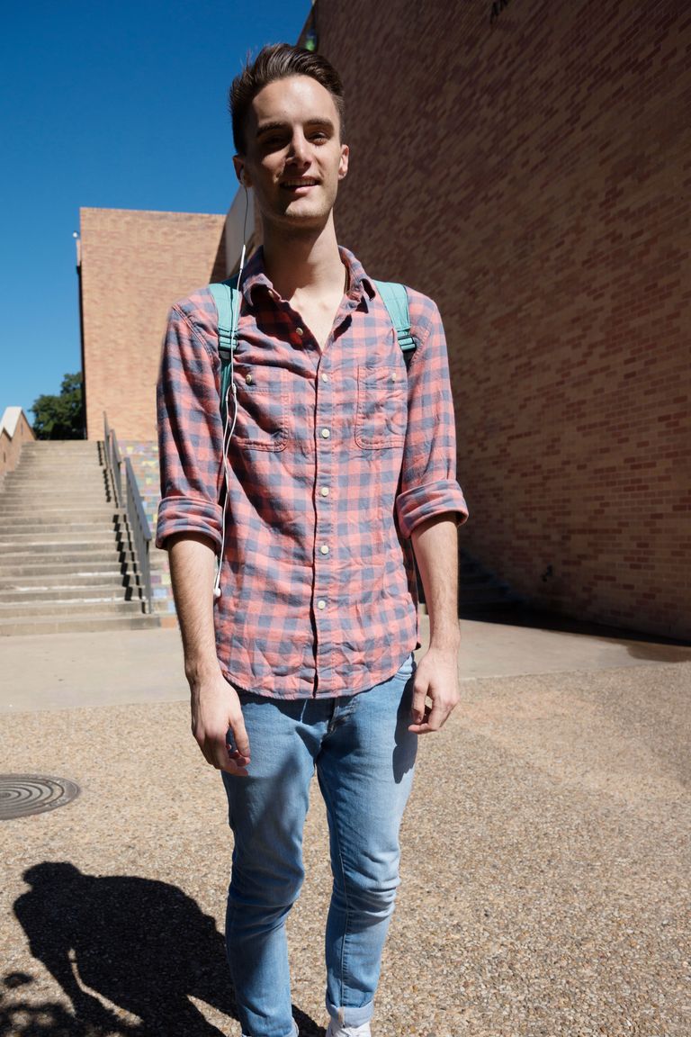 UT, Austin, Street Style Cozy Cardigans and Chucks