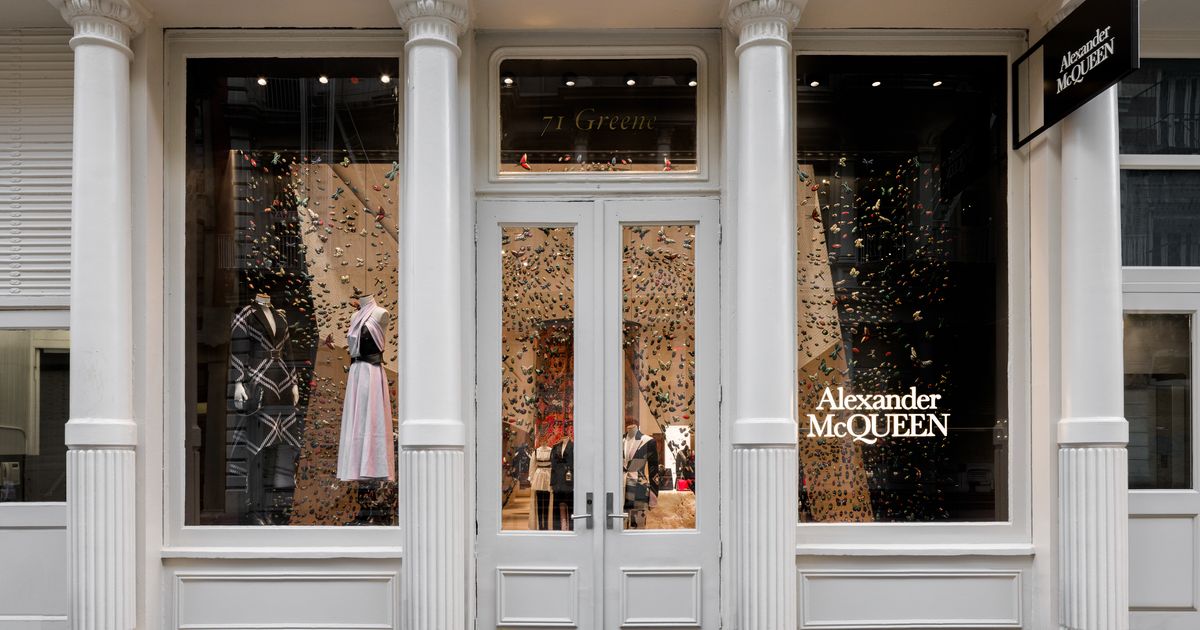 McQueen Opens a Tranquil New Flagship In Soho