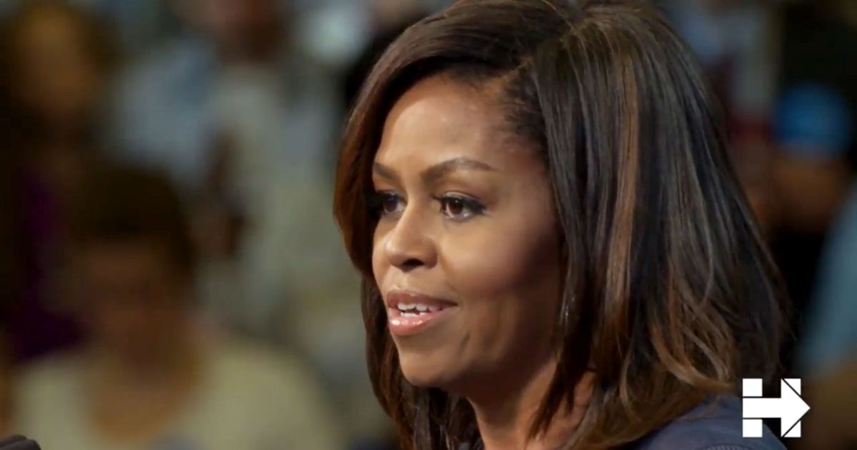 Michelle Obamas New Hampshire Speech Took On Trumps Sexism