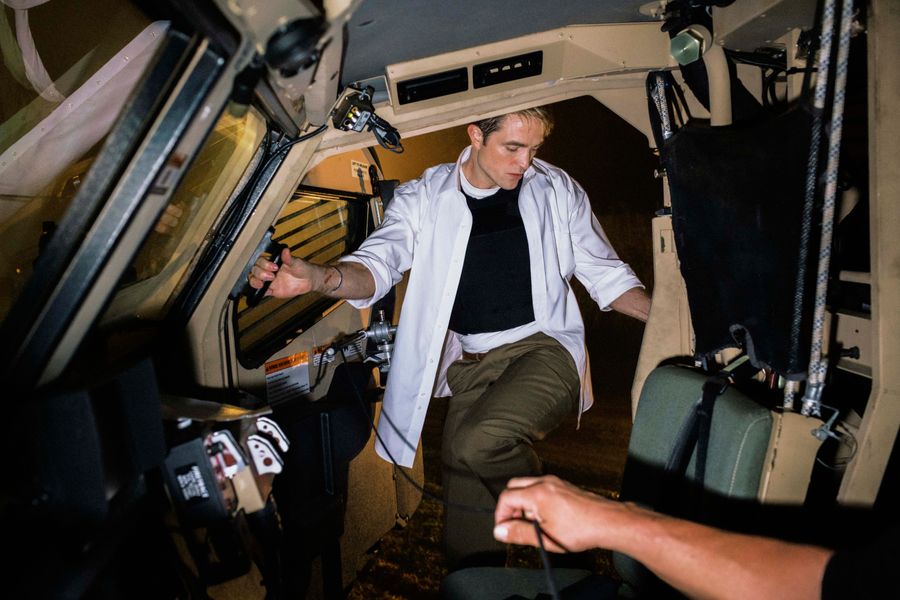 Behind the scenes of “Primetime”: Robert Pattinson and the cast