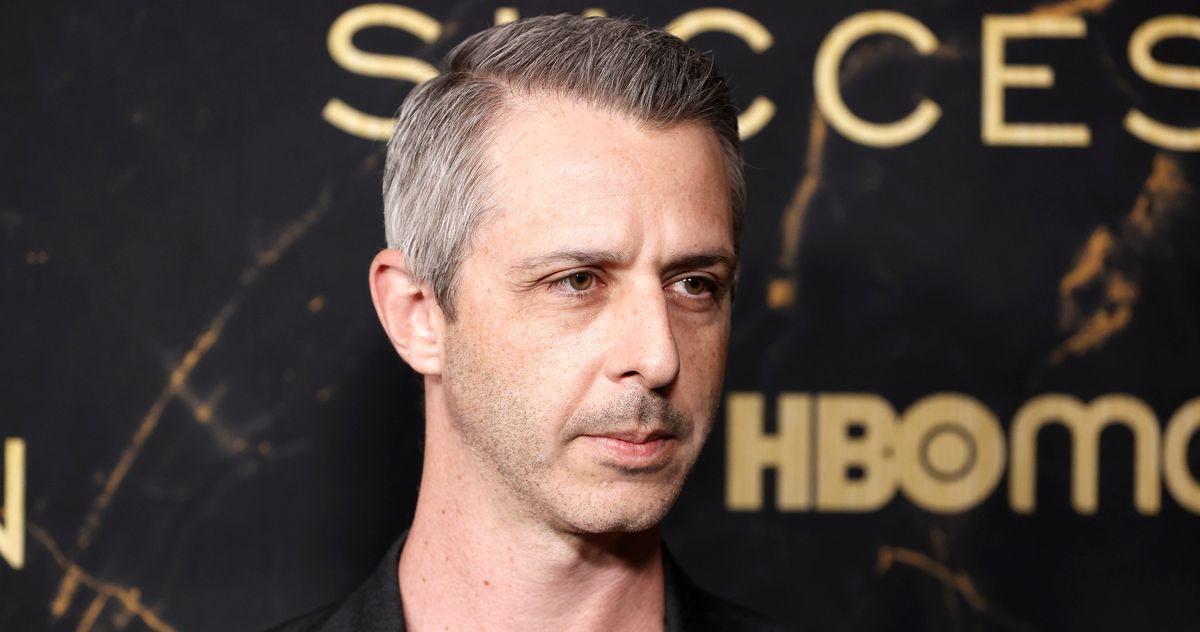 Celebrities Defend ‘Succession’ Star Jeremy Strong