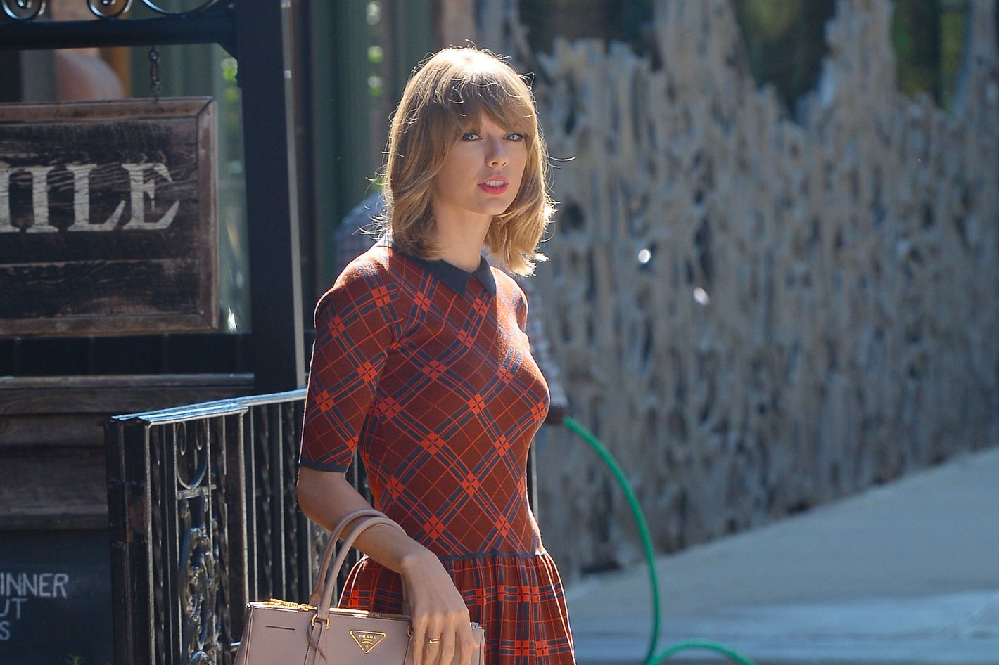 Take a Walking Tour of Taylor Swift’s New York City