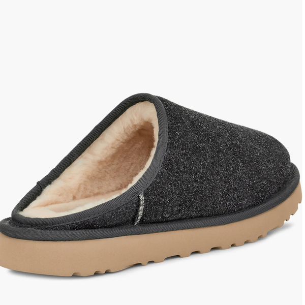 UGG Classic Slipper (Men)