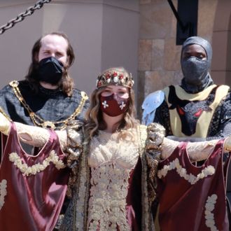 Knights of the Sanitized Table: How does Medieval Times Dallas keep going  in a pandemic?