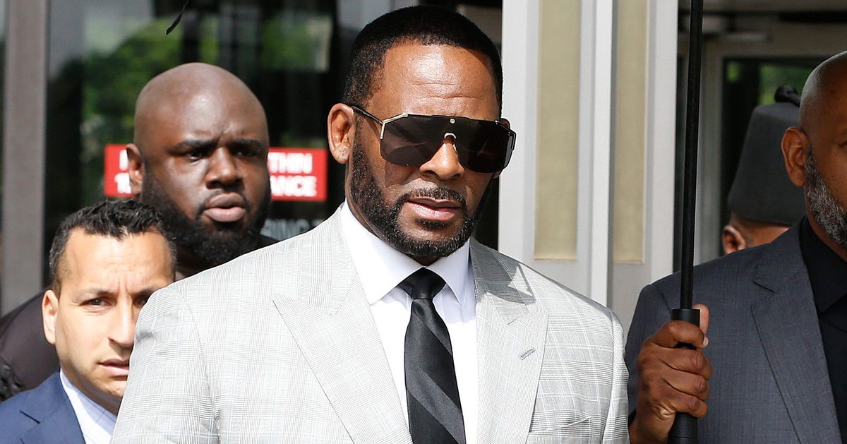 R. Kelly 的前經理因發出死亡威脅而被起訴