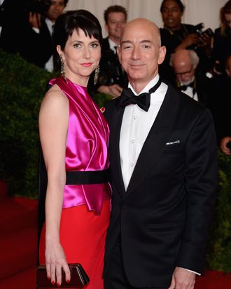 Mackenzie Bezos, Jeff Bezos, and the pocket square.