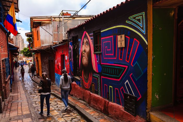 1a93f9c1fd39aa8372f8a60964de157d3f-graffiti-lede.rhorizontal.w700.jpg