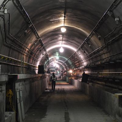 Image of the inside of a subway tunnel under construction.