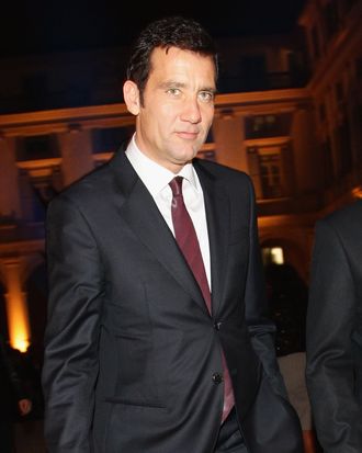 MILAN, ITALY - OCTOBER 18: Actor Clive Owen attends the Vertu Global Launch Of The 'Constellation' at Palazzo Serbelloni on October 18, 2011 in Milan, Italy. (Photo by Vittorio Zunino Celotto/Getty Images)