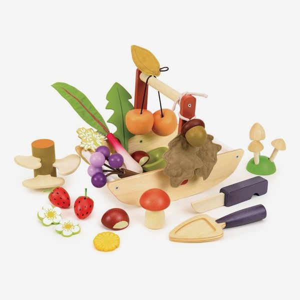 Tender Leaf Toys Wild Wood Foraging Trug