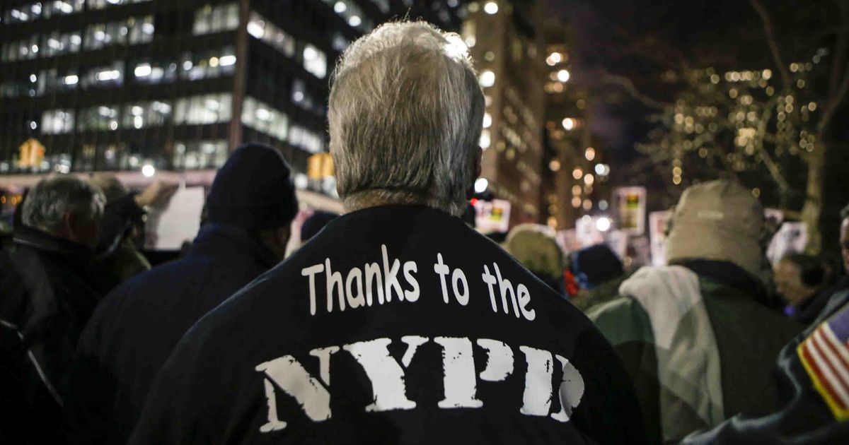 Pro Cop Scenes From Friday Night’s Pro-Cop Rally