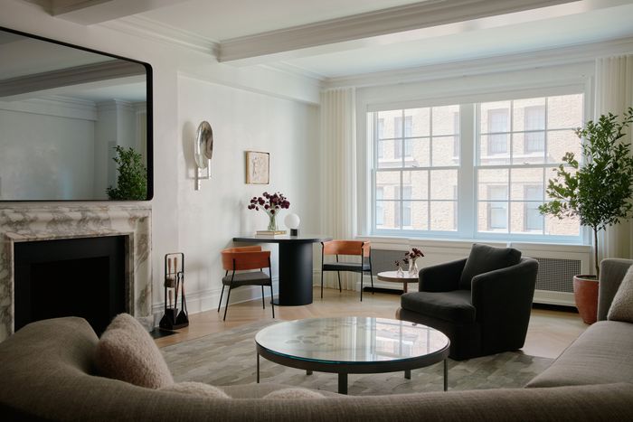 Tour an Olivia Song–Renovated Park Avenue Co-op