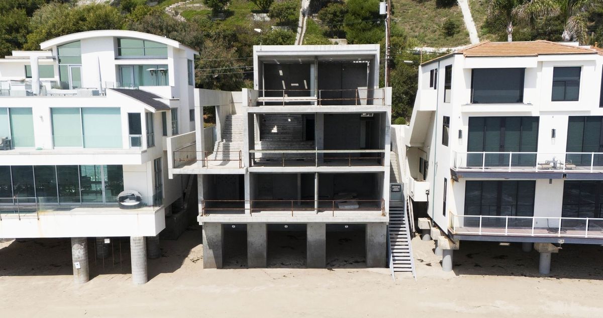 Kanye West’s Gutted Tadao Ando Malibu Beach House Listing