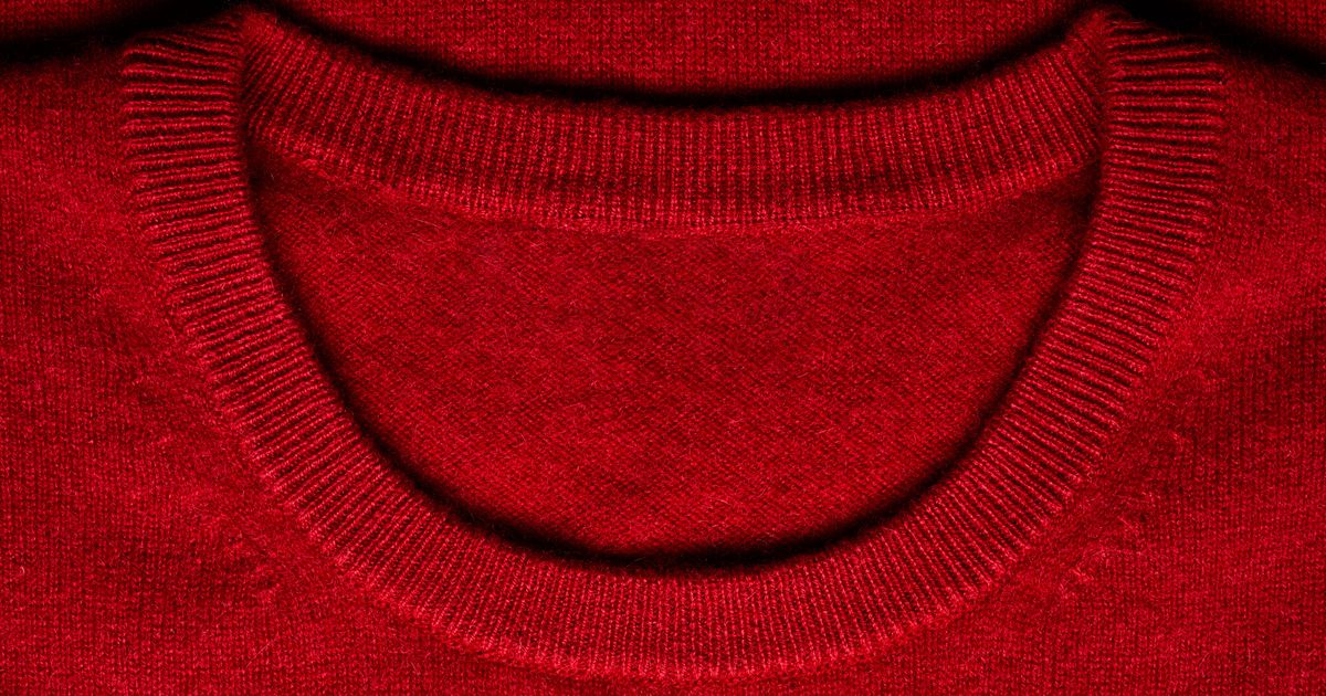 Men's Washable-Cashmere V-Neck Sweater